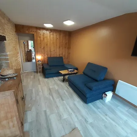 בית נופש La Grange A Tabac *